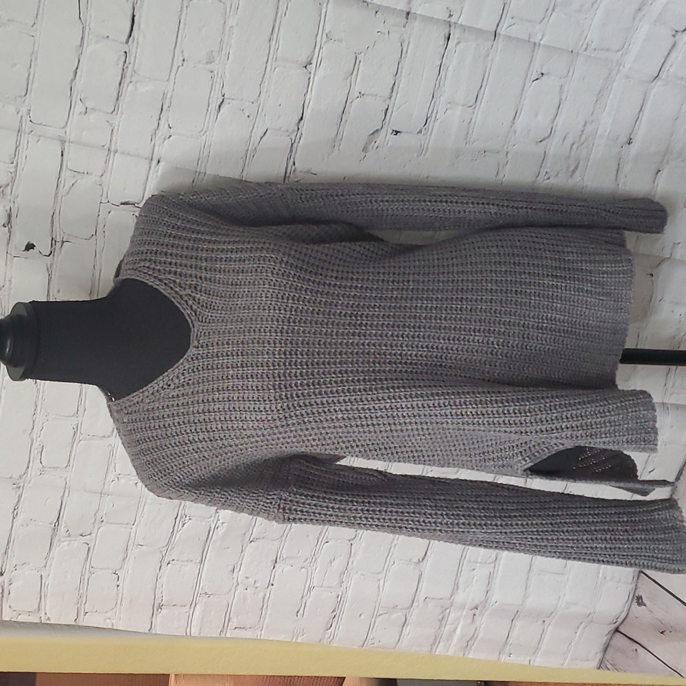 Pink Rose Brand, grey knitted sweater, size Large